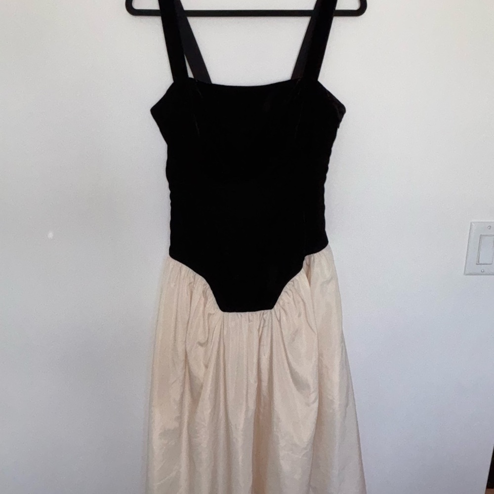 RHODE Georgina Black & Cream Two-Tone Midi Dress with Wide Straps